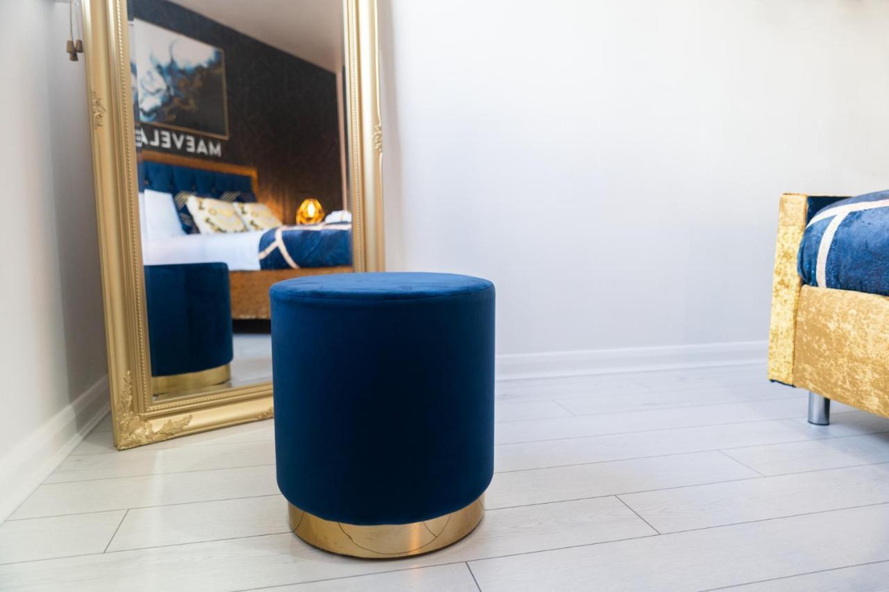 Maevela Apartments - Ultra Lavish Luxury 2 Bed Apartment City Centre - With Balcony - Free Secure Parking - Ps4 & Smart Tv'S Birmingham Zewnętrze zdjęcie
